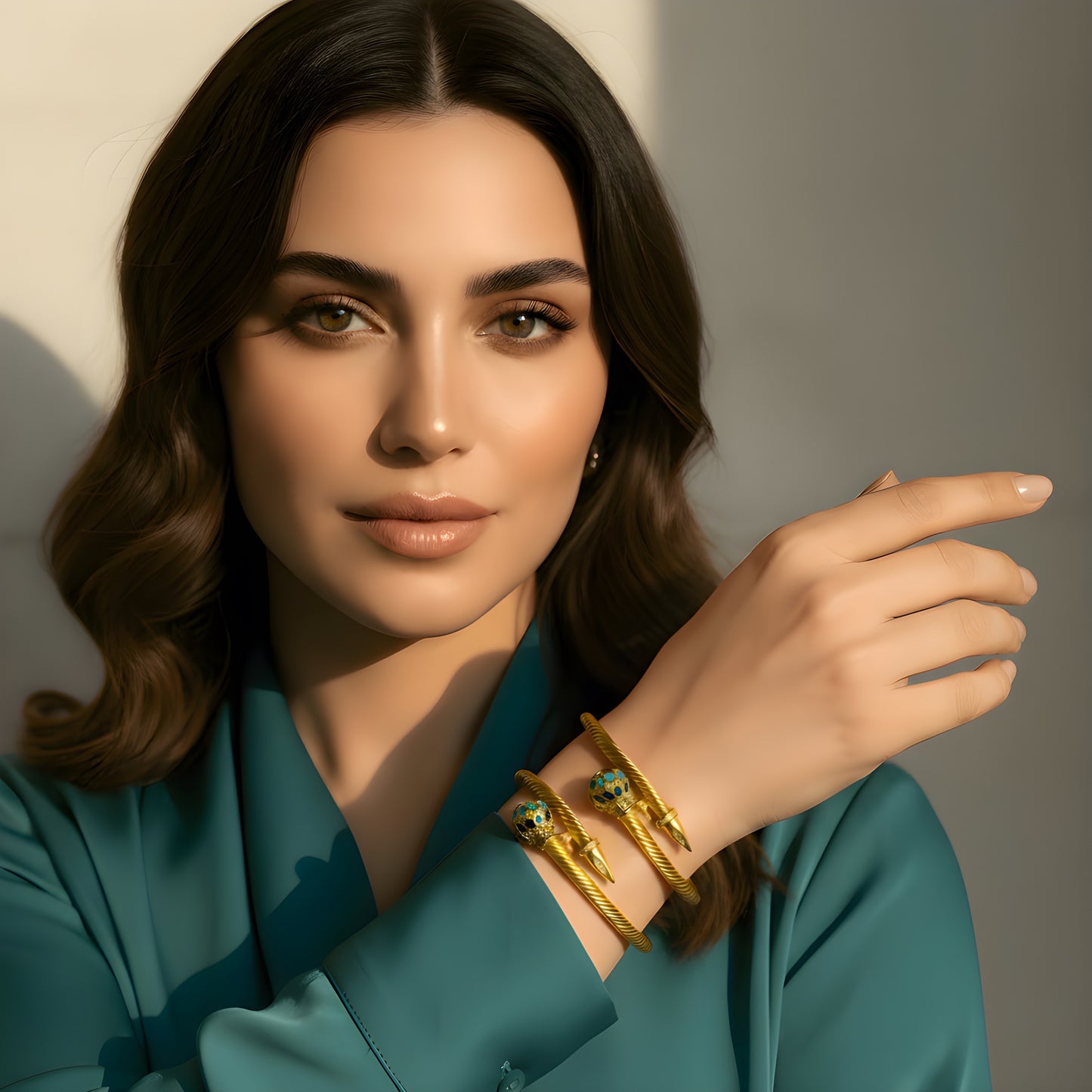 The Babylon Twist Bangle سوار بابلي ملتف